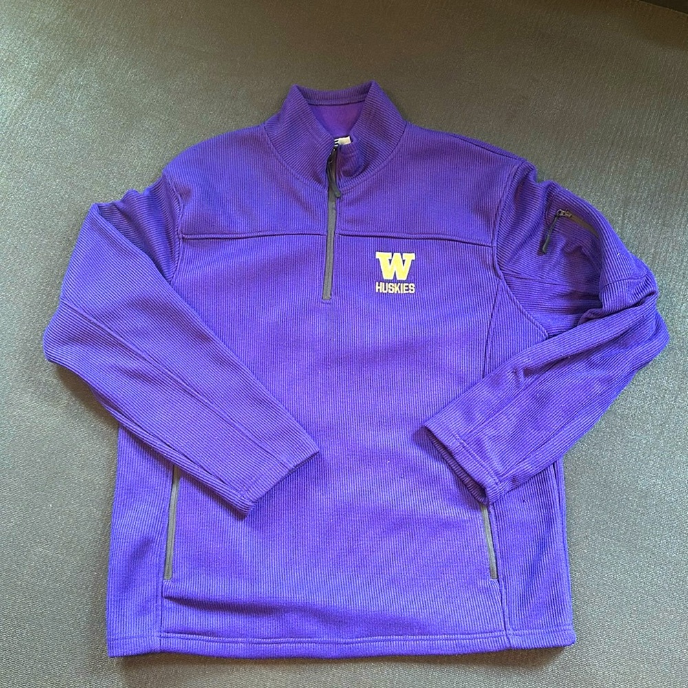 Washington Husky quarter zip-up